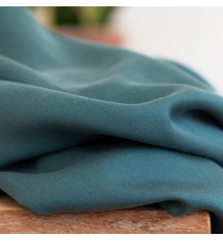 Smooth Drape Tencel-Twill emerald